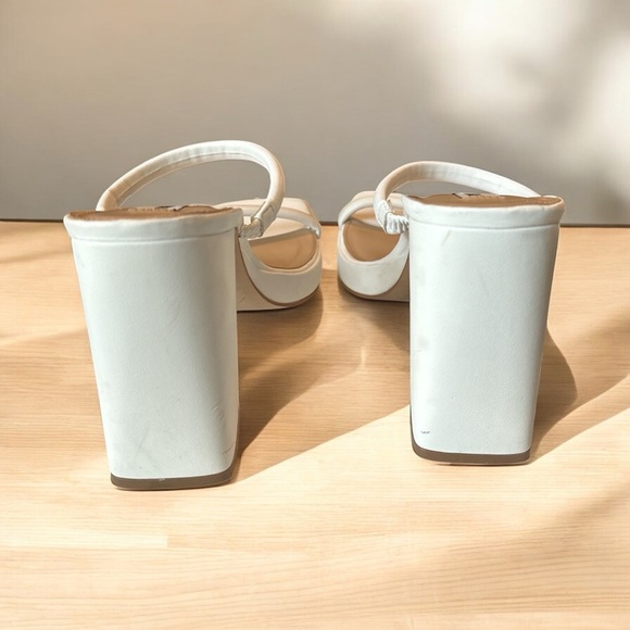 Steve Madden Polly Slide Sandals - White, Size 10 - 4” Heel - Picture 5 of 9